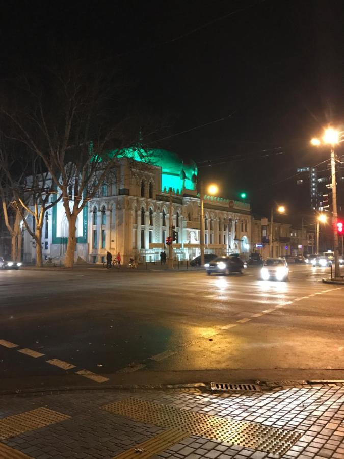 Атмосферная Квартира В Центре Одессы Odessa Eksteriør bilde